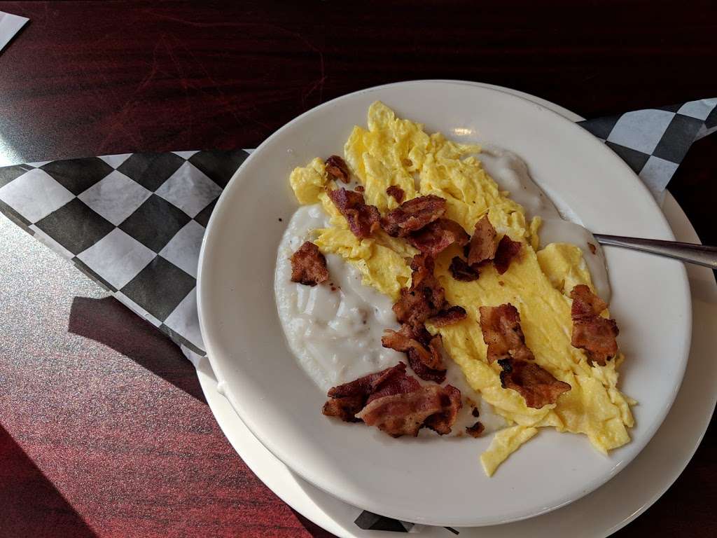 Davenport Diner | 40230 US-27, Davenport, FL 33837, USA | Phone: (863) 353-2649