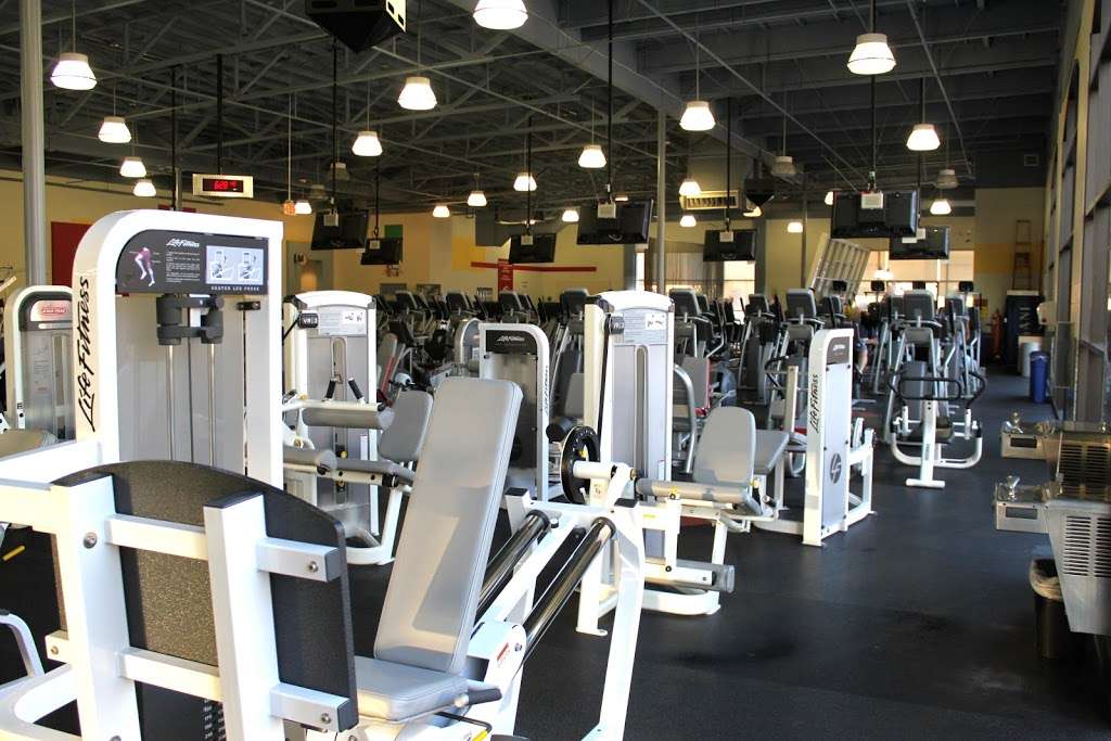 24 Hour Fitness | 40396 Murrieta Hot Springs Rd, Murrieta, CA 92563 | Phone: (951) 304-2053