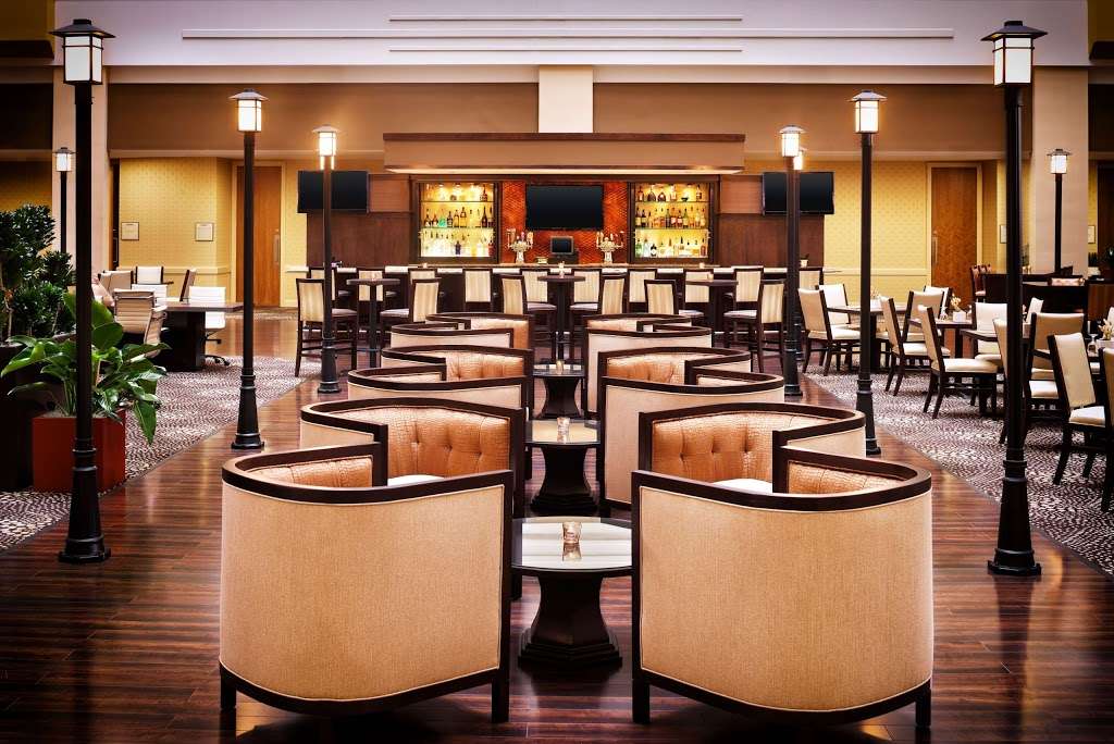 Sheraton Suites Chicago OHare | 6501 Mannheim Rd, Rosemont, IL 60018 | Phone: (847) 699-6300