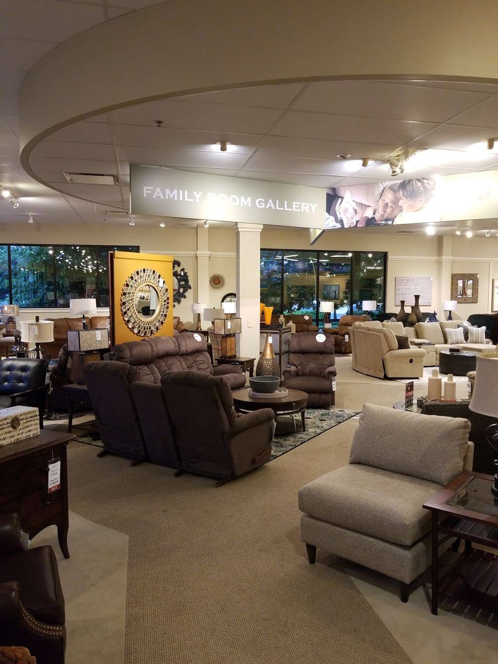 La-Z-Boy Furniture Galleries | 340 Haddonfield Rd, Cherry Hill, NJ 08002, USA | Phone: (856) 910-1781