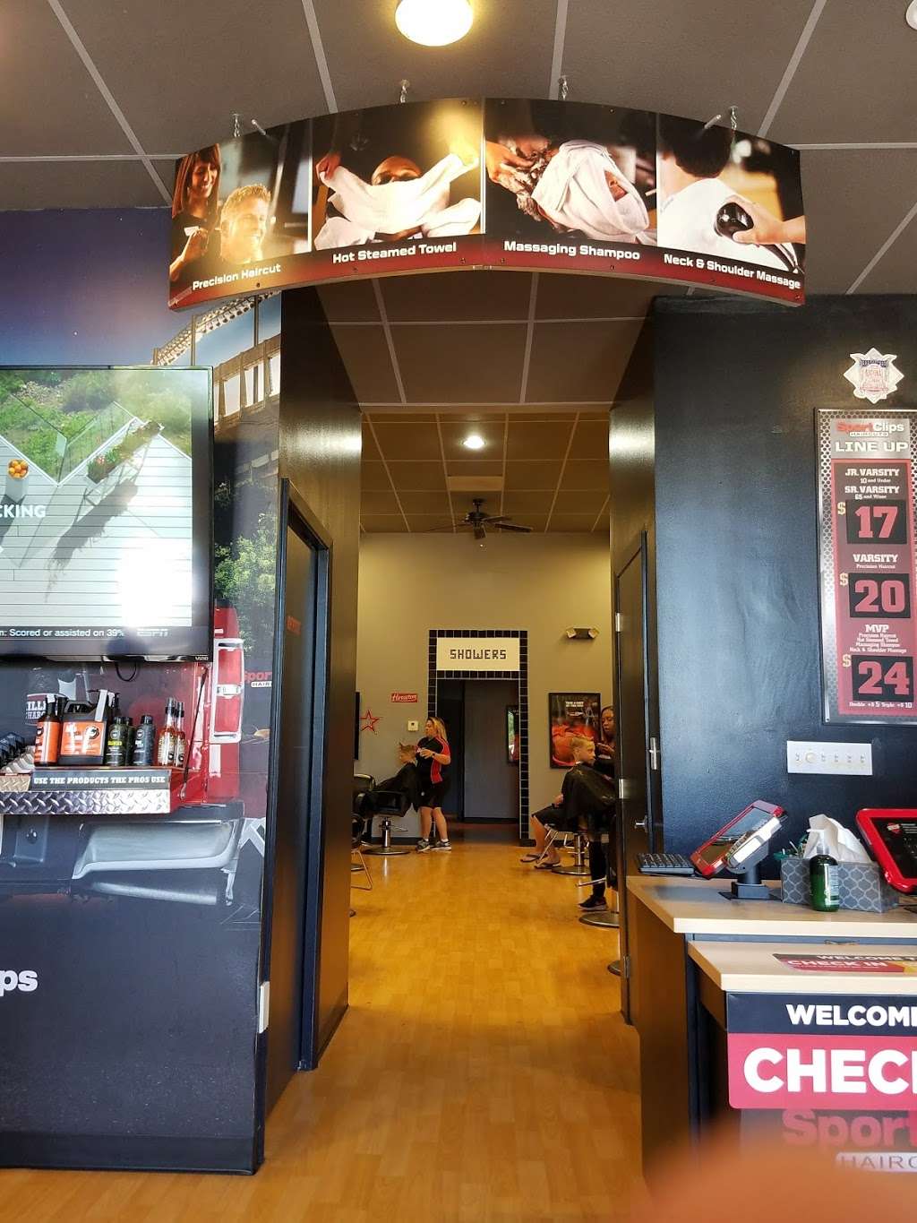 Sport Clips Haircuts of Sienna Plantation | 8840 Hwy 6 Suite 120, Missouri City, TX 77459, USA | Phone: (281) 778-3870