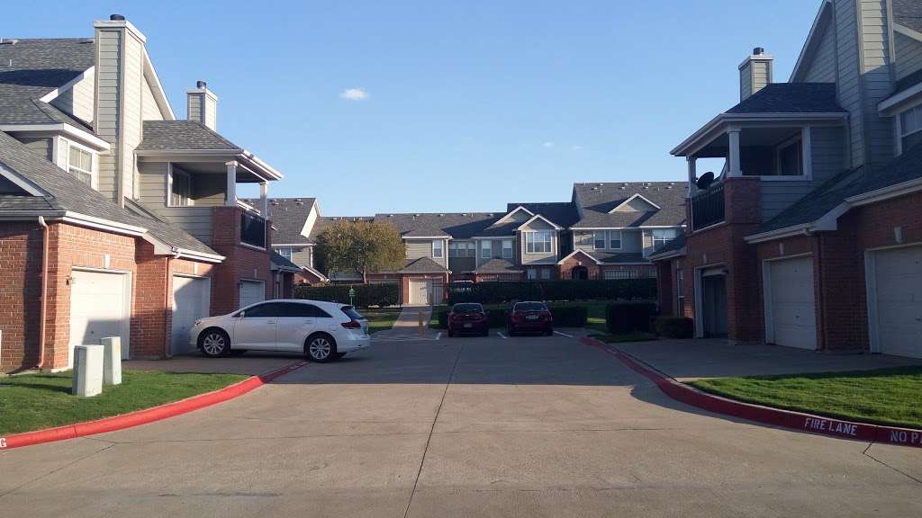 Prairie Creek Villas | 3560 Alma Rd, Richardson, TX 75080, USA | Phone: (972) 643-3600