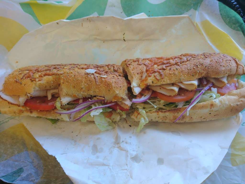 Subway Restaurants | 421 Cedar Point Rd, Patuxent River, MD 20670 | Phone: (301) 866-9178