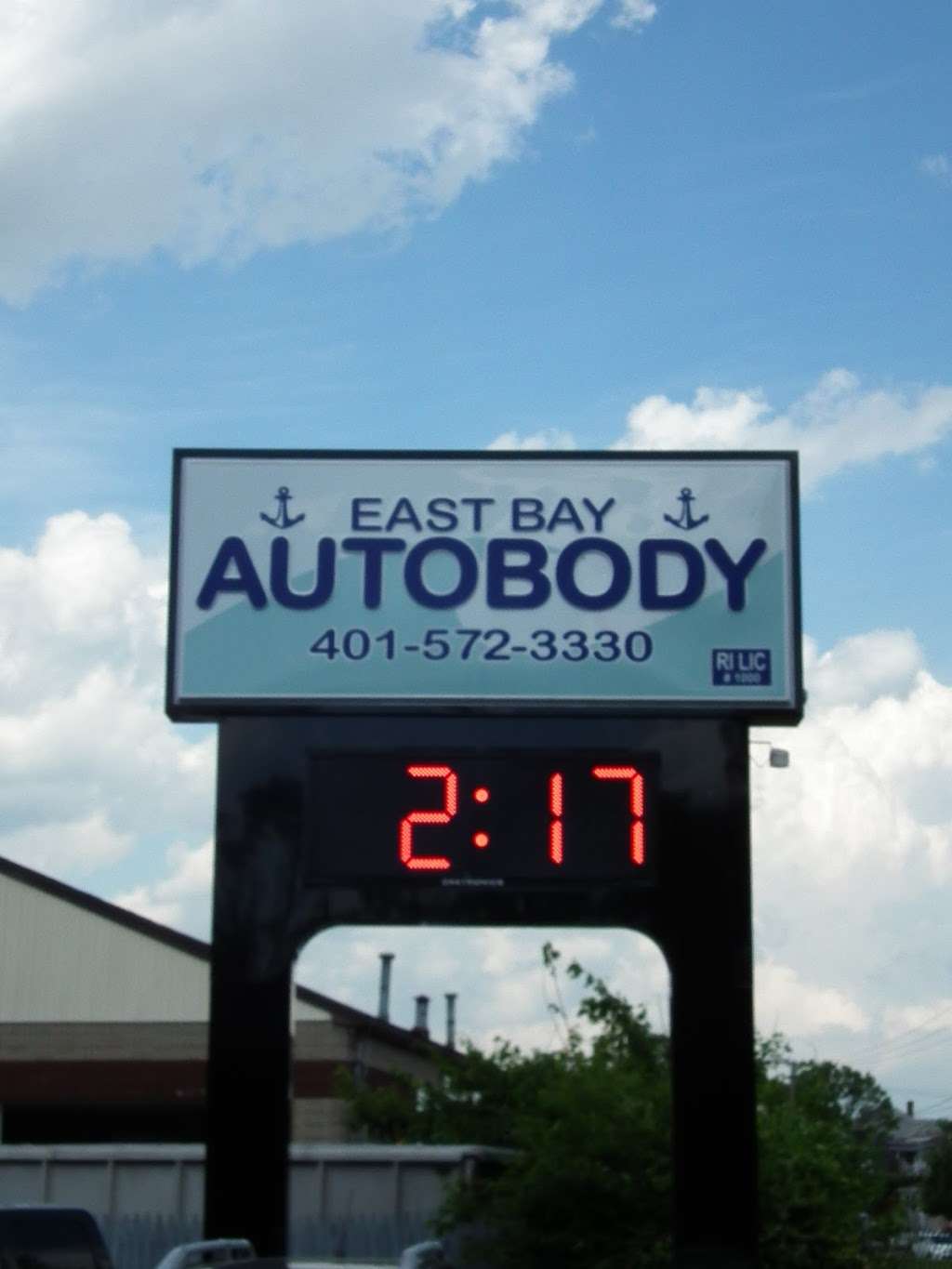 East Bay AutoBody | 5 Eastern Ave, East Providence, RI 02914, USA | Phone: (401) 572-3330