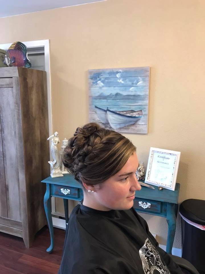 Tamaras Hair Designs LLC | 8664 S Market Pl, Oak Creek, WI 53154 | Phone: (414) 640-2588