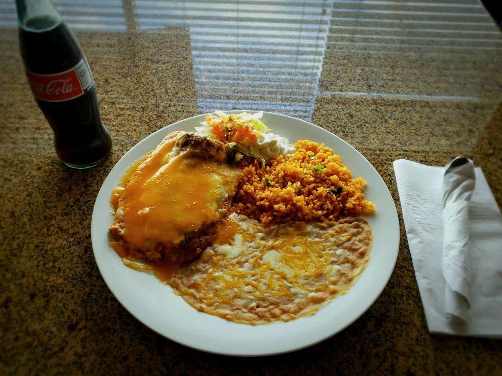 El Potrillo Mexican Grill | 101 B St, Taft, CA 93268, USA | Phone: (661) 745-4861
