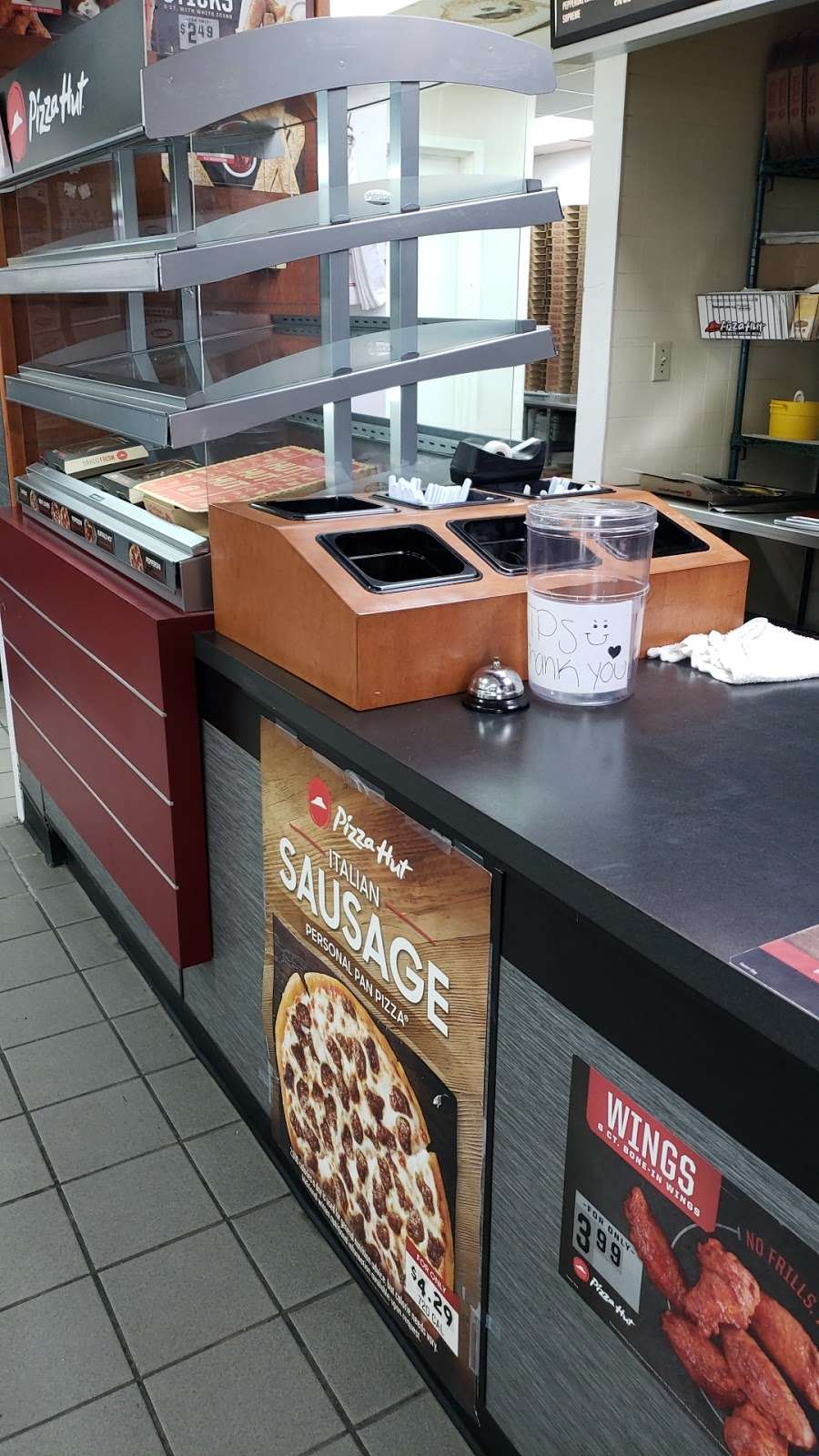 Pizza Hut Express | 20202 Morris Ave, Manvel, TX 77578, USA | Phone: (832) 637-5252