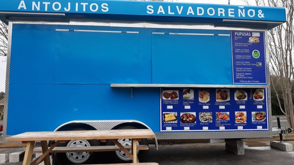 Antojitos salvadoreños | 1021 W William Cannon Dr, Austin, TX 78745, USA | Phone: (512) 781-0121