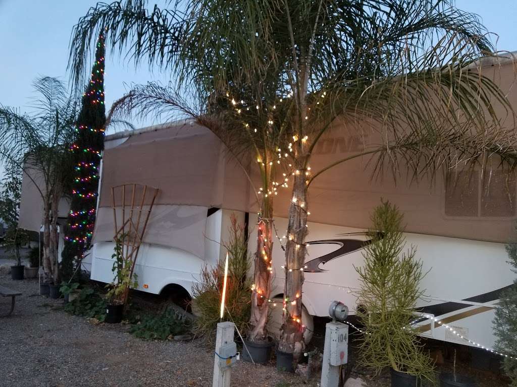 Camper Resorts of America | 375 Ramona Expy, Perris, CA 92571, USA | Phone: (951) 657-7497