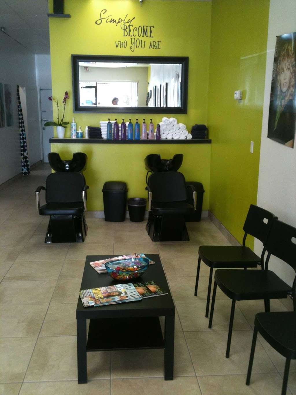 Salon33 | 4853 E Greenway Rd, Scottsdale, AZ 85254, USA | Phone: (602) 765-0553