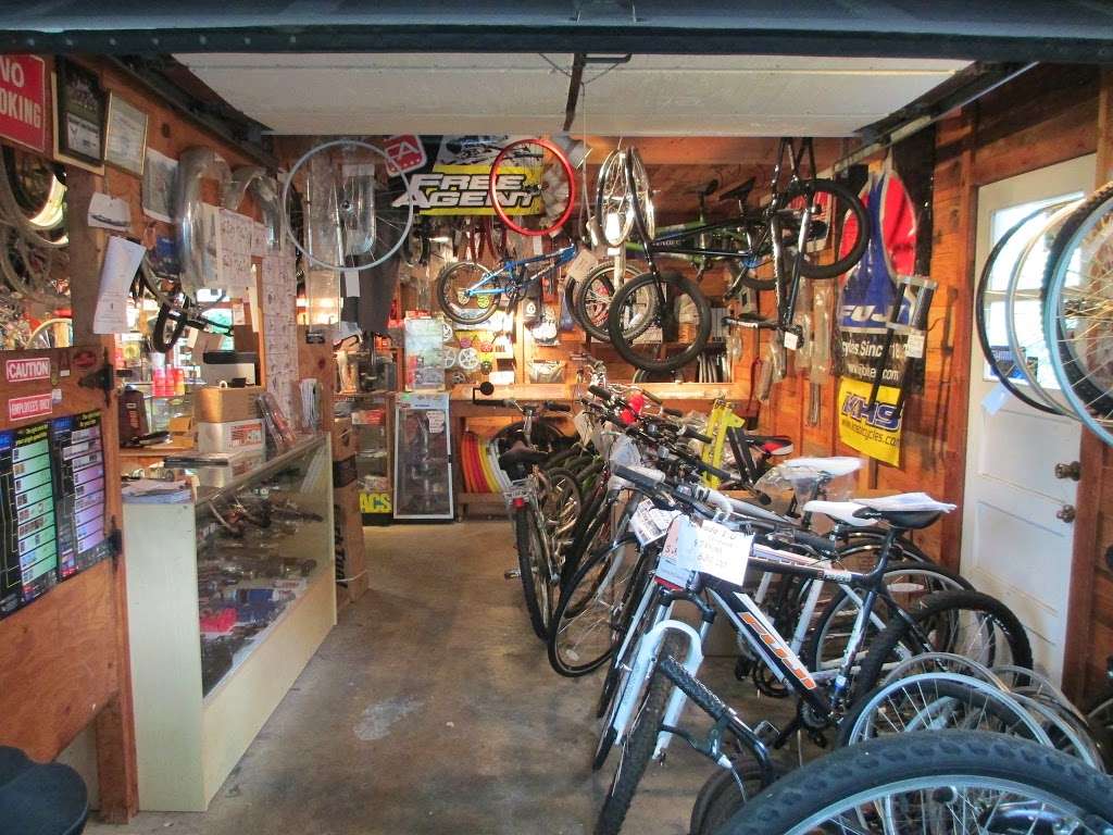 Wonder Lake Bicycle | 4308 East Dr, Wonder Lake, IL 60097 | Phone: (815) 653-9904