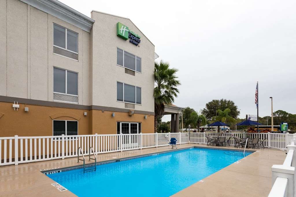 Holiday Inn Express & Suites Tavares - Leesburg | 3601 W Burleigh Blvd, Tavares, FL 32778 | Phone: (352) 742-1600