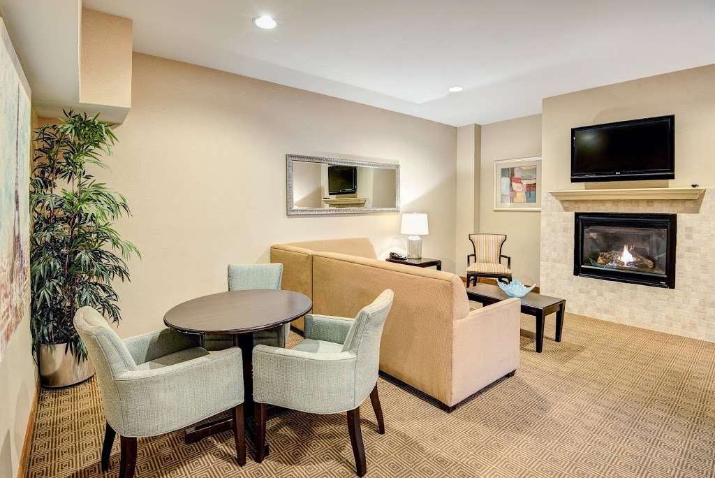 DoubleTree by Hilton Hotel Tinton Falls - Eatontown | 700 Hope Rd, Eatontown, NJ 07724, USA | Phone: (732) 544-9300
