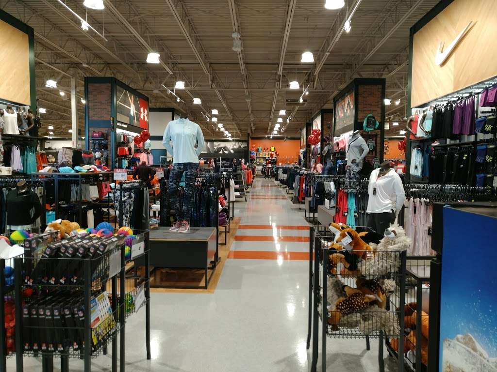 DICKS Sporting Goods | 14359 East Sam Houston Pkwy N, Houston, TX 77044 | Phone: (281) 677-4483