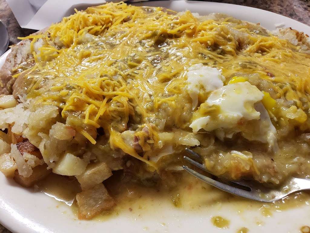 Nacho Y Kikas Cafe | 204 E S 1st St, Johnstown, CO 80534 | Phone: (970) 587-4393