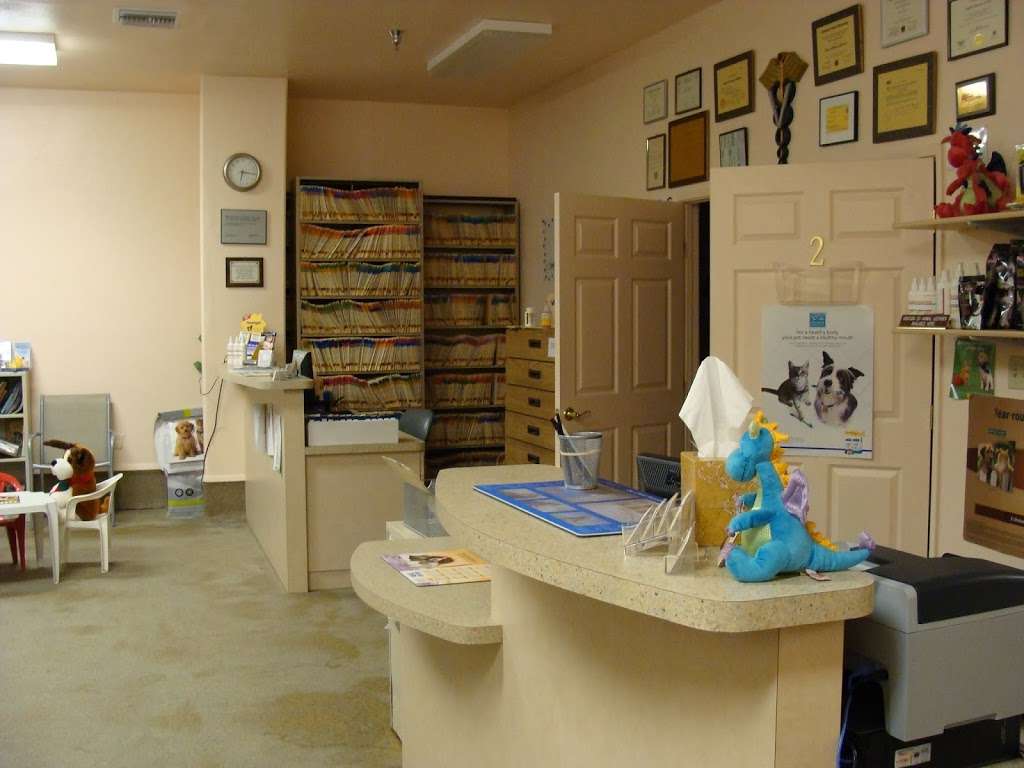 Santa Paula Animal Clinic | 957 Faulkner Rd # 101, Santa Paula, CA 93060, USA | Phone: (805) 933-1341