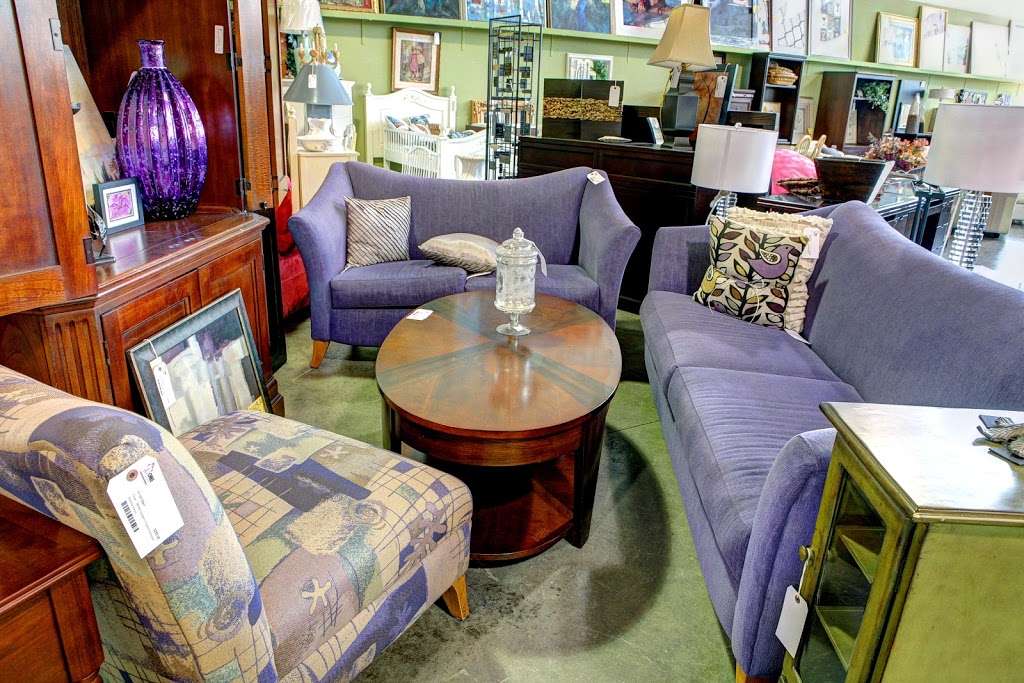 Home Consignment Center - Calabasas | 26767 Agoura Rd, Calabasas, CA 91302 | Phone: (818) 880-8331