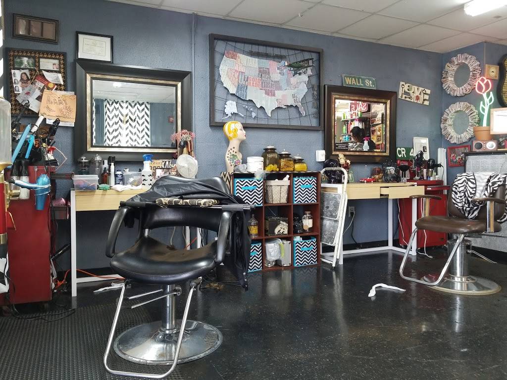 The Hair Saloon | 12222 Rendon Rd, Burleson, TX 76028, USA | Phone: (469) 337-8882