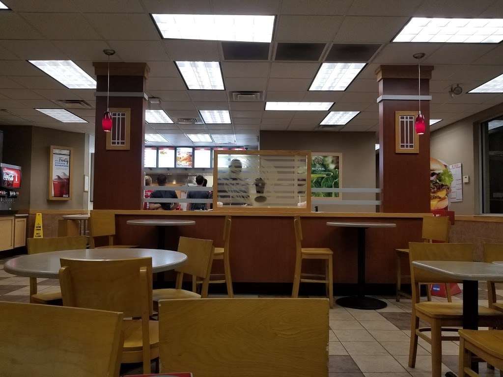 Wendys | 23890 Rogers Clark Blvd, Ruther Glen, VA 22546, USA | Phone: (804) 448-2172