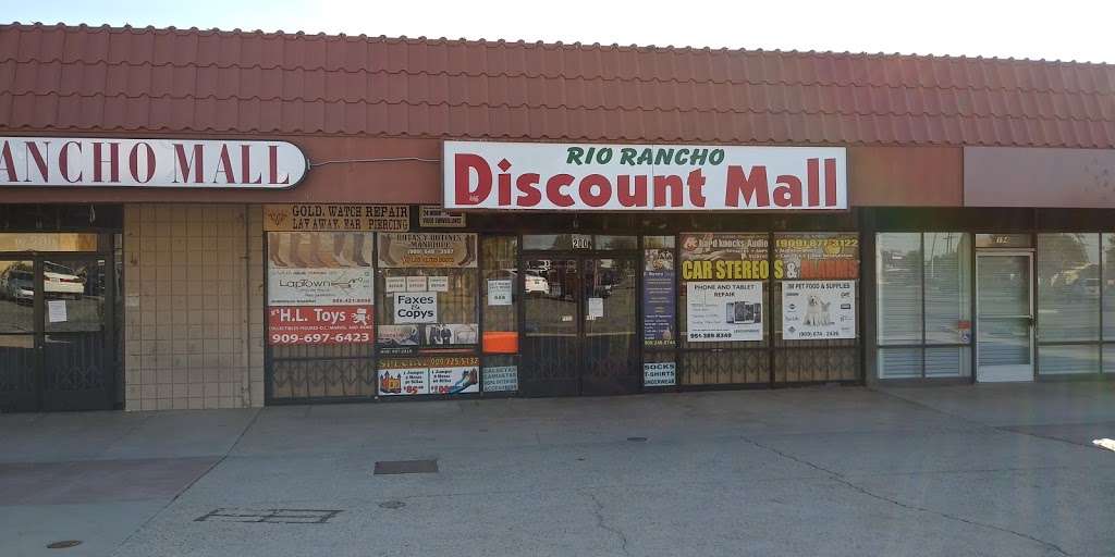 Rio Rancho Indoor Discount Mall | 200 W Foothill Blvd, Rialto, CA 92376, USA | Phone: (909) 421-8900