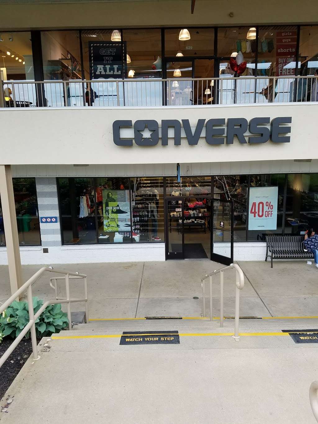 converse store tanger