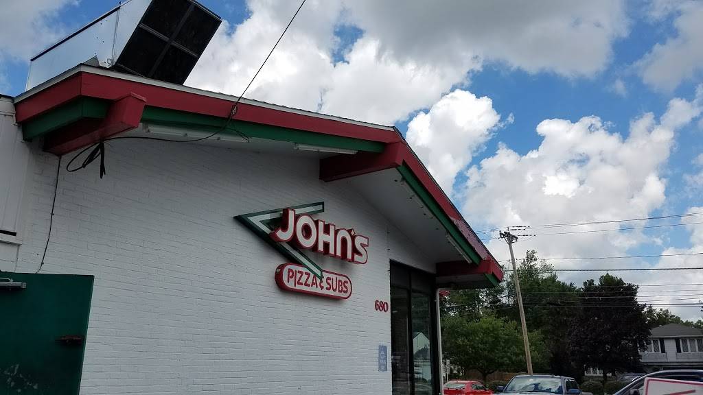 Johns Pizza & Subs | 680 Campbell Blvd, Getzville, NY 14068, USA | Phone: (716) 636-8600