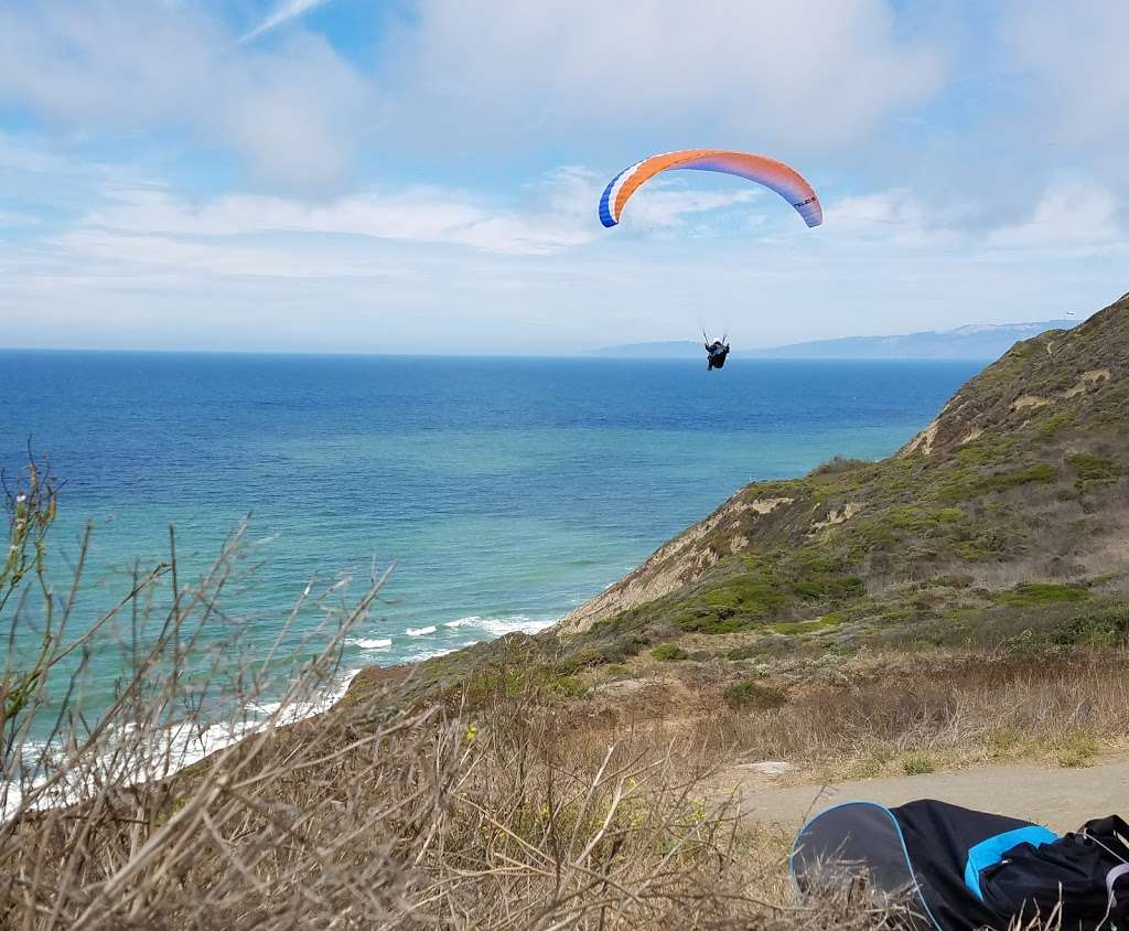 Paragliding San Francisco | 50 West Manor Drive, 1001, Pacifica, CA 94044, USA | Phone: (530) 263-7558