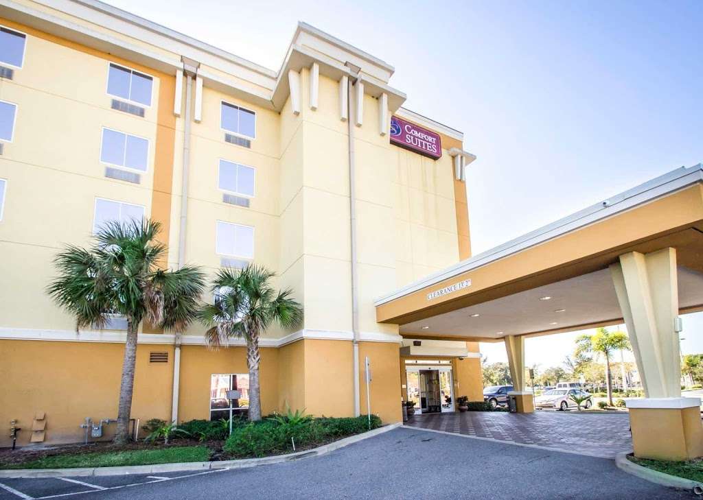 Comfort Suites Orlando Airport | 1936 McCoy Rd, Orlando, FL 32809, USA | Phone: (407) 812-9100