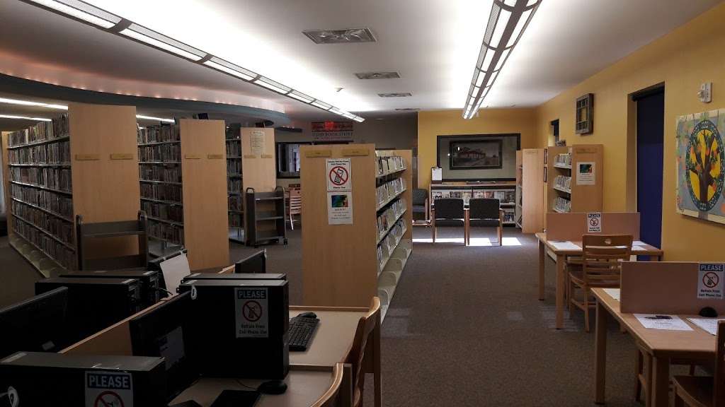 Lake Alfred Public Library | 245 N Seminole Ave, Lake Alfred, FL 33850, USA | Phone: (863) 291-5378