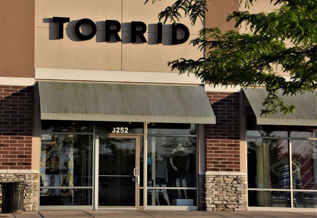 Torrid | 3252 Shoppers Dr, Spc D4, McHenry, IL 60051, USA | Phone: (815) 344-8983