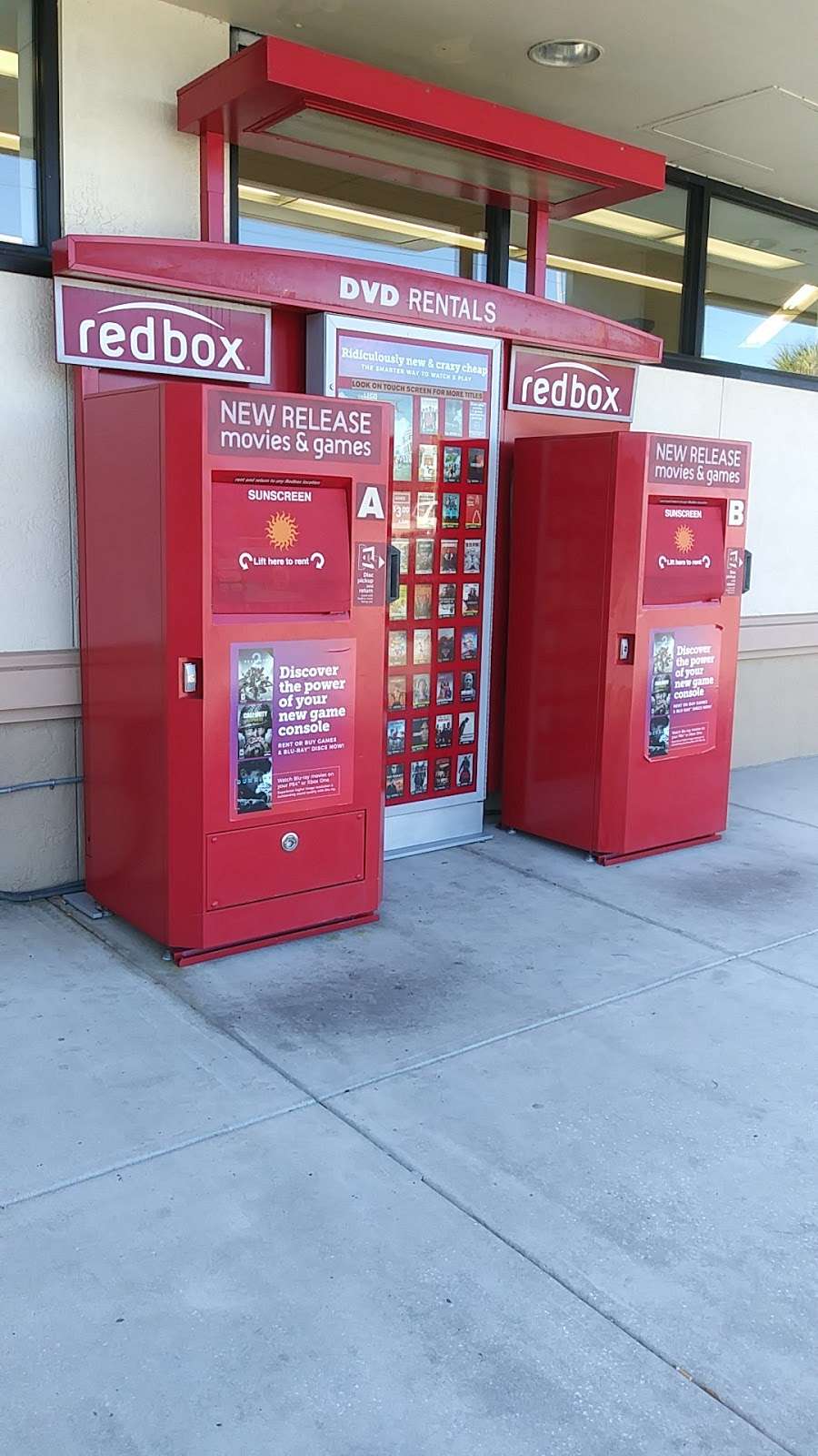 Redbox | 2425 US-92 E, Lakeland, FL 33801, USA | Phone: (866) 733-2693