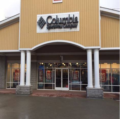 Columbia Factory Store | 2200 Tanger Blvd #100, Washington, PA 15301, USA | Phone: (724) 228-2143