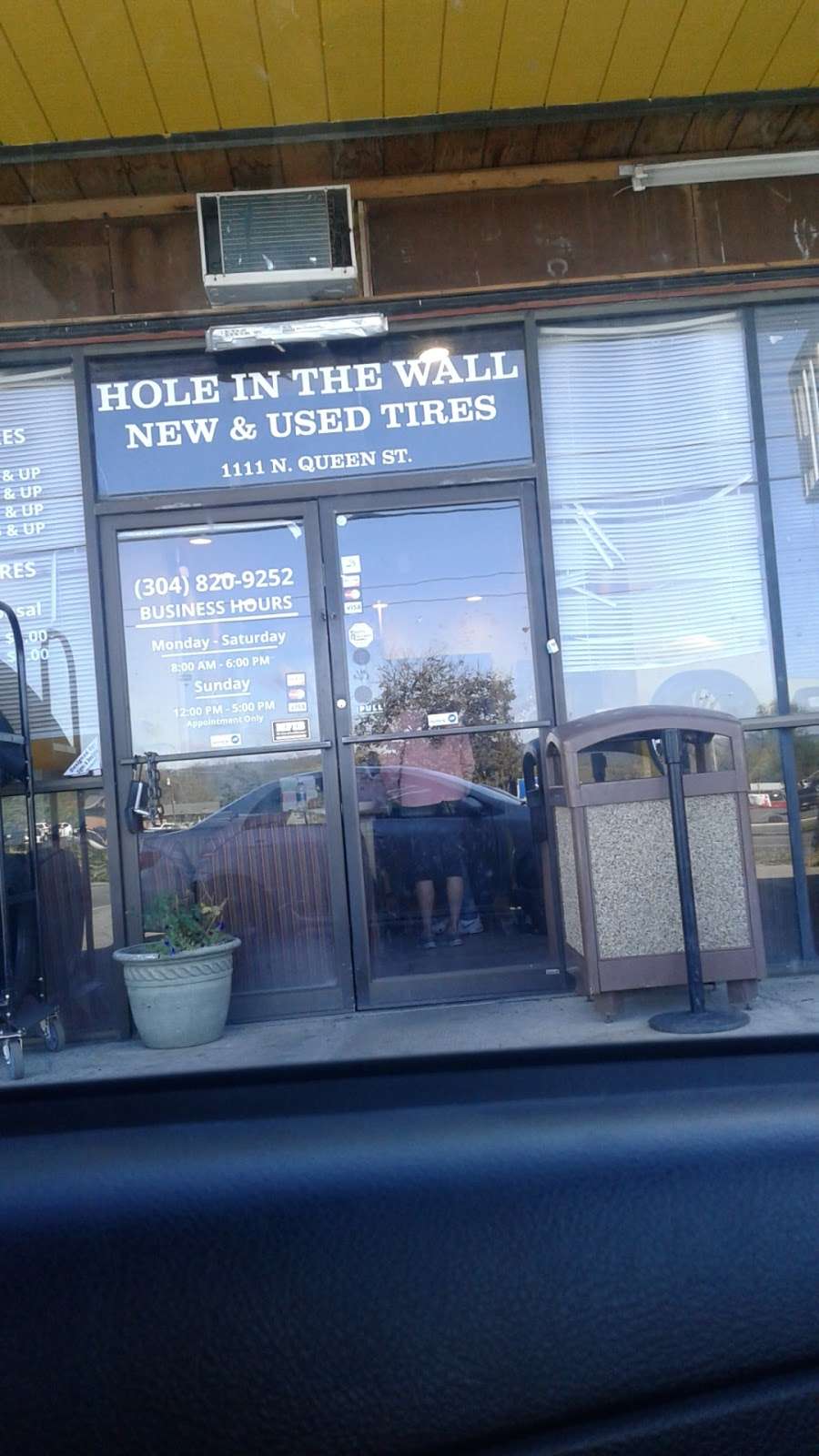 Hole In The Wall | 1111 N Queen St, Martinsburg, WV 25404 | Phone: (304) 820-9252