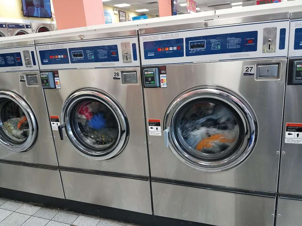 Your Neighborhood Laundromat | 1400 E 47th St a, Chicago, IL 60653 | Phone: (773) 952-7490