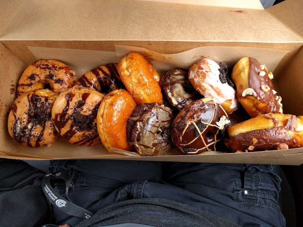 Devils Dozen Donut Shop | 2001 Kettner Blvd, San Diego, CA 92101, USA | Phone: (619) 780-0914