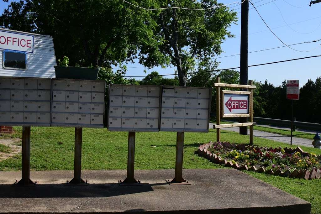 Cedar Ridge RV Park | 2323 Cedar Rock Dr, Dallas, TX 75241, USA | Phone: (214) 371-9818