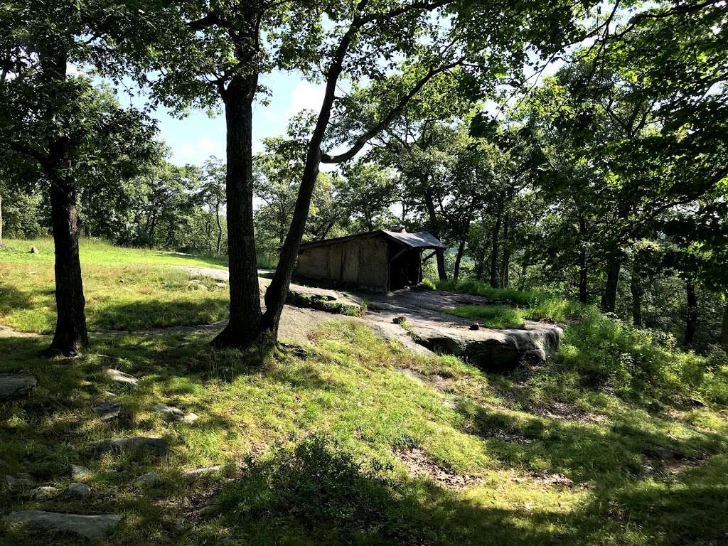 Bald Rocks Shelter | Southfields, NY 10975, USA