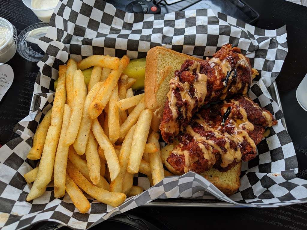 Hells Chicken | 8666 Foothill Blvd, Sunland-Tujunga, CA 91040, USA | Phone: (818) 352-0352