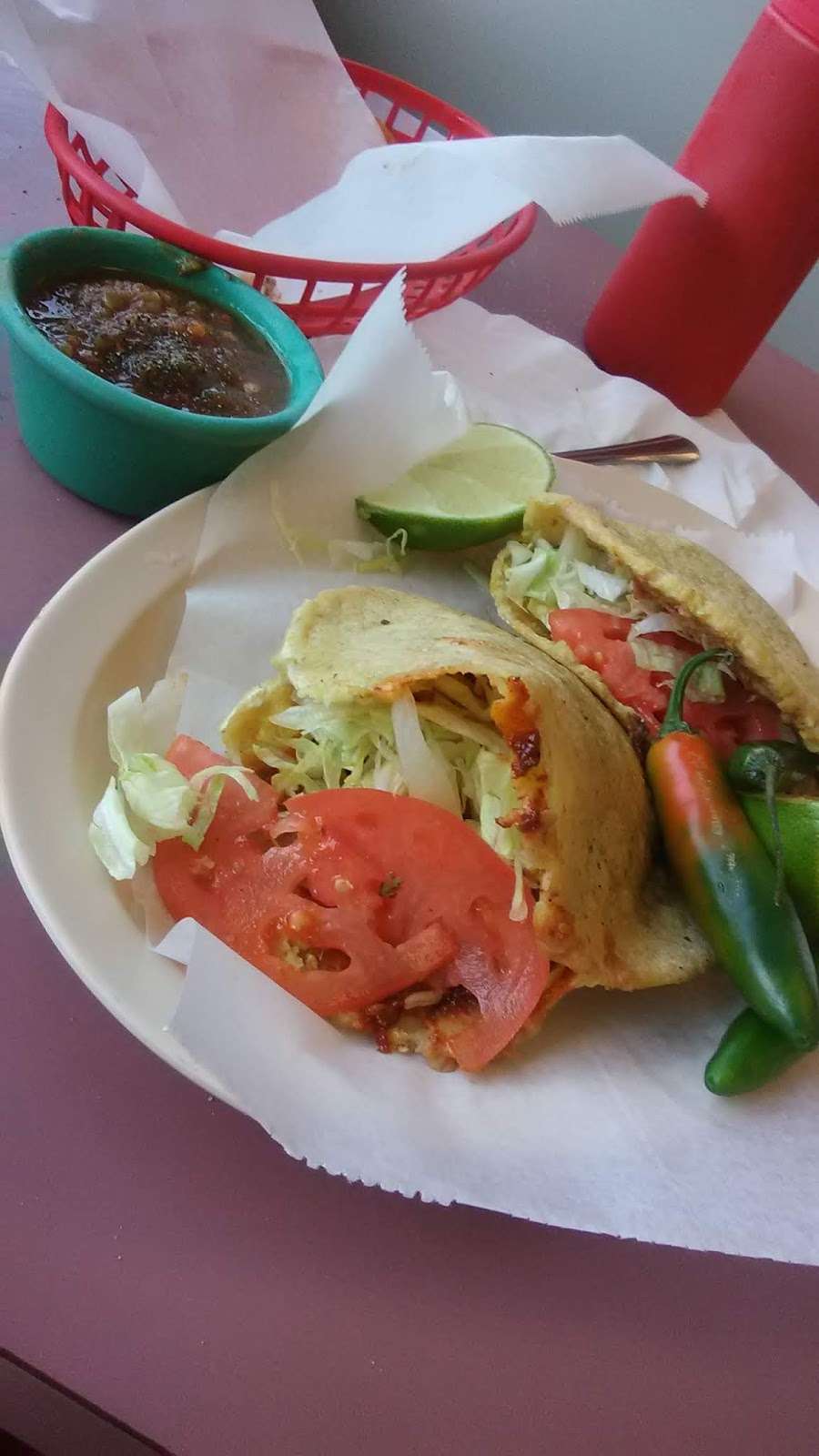 Gorditas La Tia | 6425 W 63rd St, Chicago, IL 60638, USA | Phone: (773) 229-1153