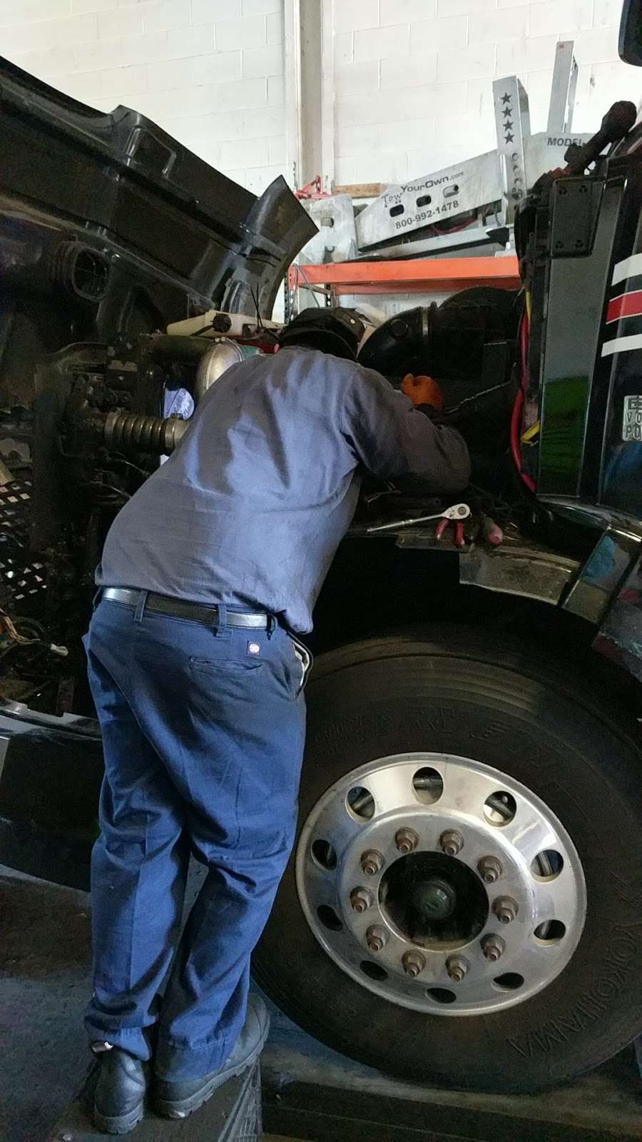 Pauls Truck Repair | 8226 S 86th Ct, Justice, IL 60458, USA | Phone: (708) 369-3984
