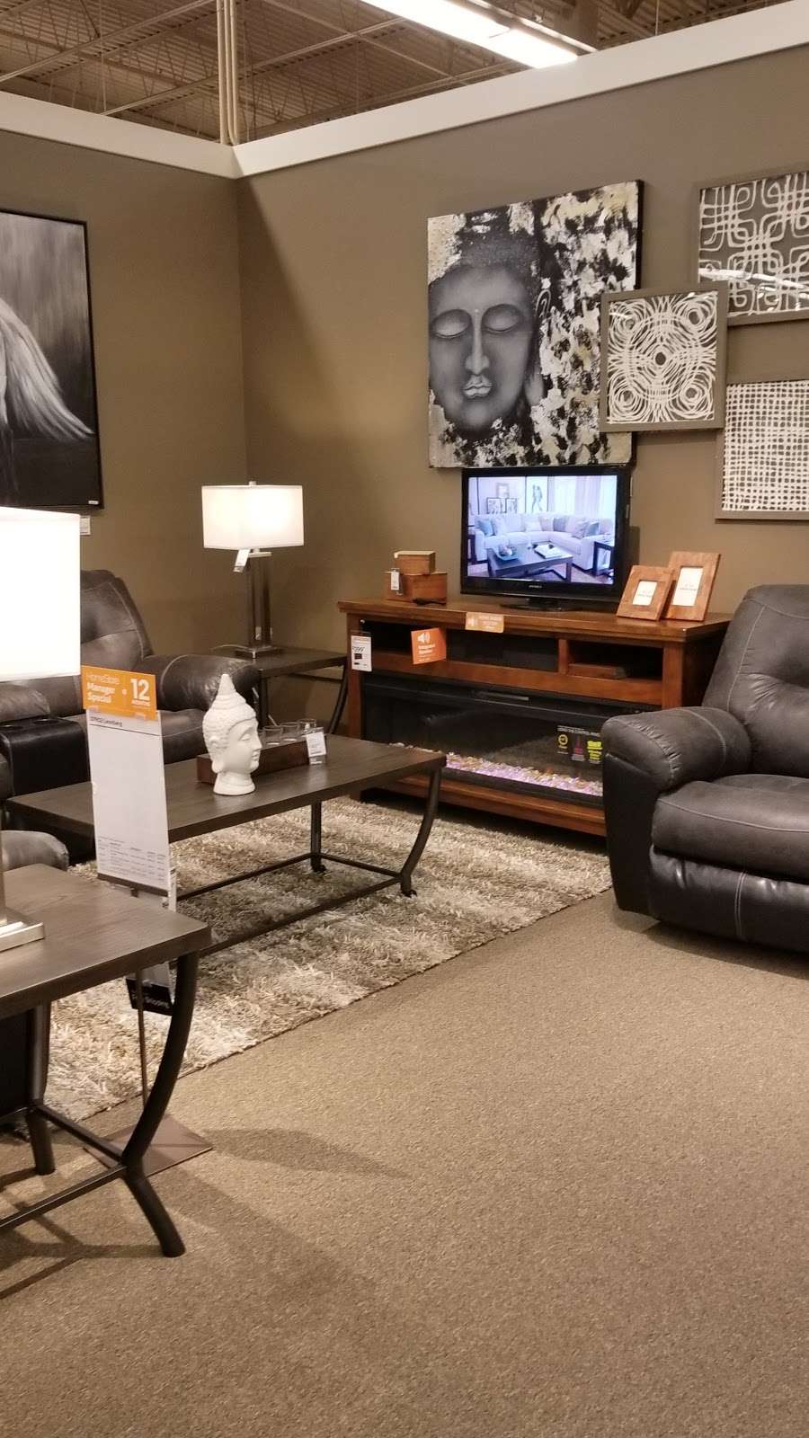 Ashley HomeStore | 3200 Mall Loop Dr, Joliet, IL 60431, USA | Phone: (815) 230-4280