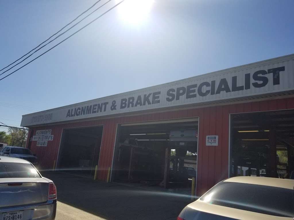 Discount Auto Service Center | 10606 East Fwy, Houston, TX 77029, USA | Phone: (713) 672-5600