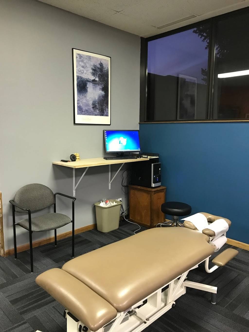 Heights Chiropractic & Wellness | 4141 Central Ave NE STE 105, Columbia Heights, MN 55421, USA | Phone: (763) 788-0515