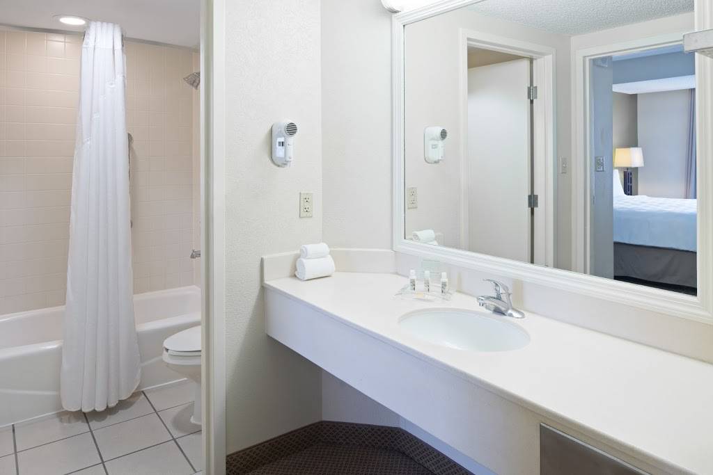 Holiday Inn & Suites Across From Universal Orlando | 5905 S Kirkman Rd, Orlando, FL 32819, USA | Phone: (407) 351-3333