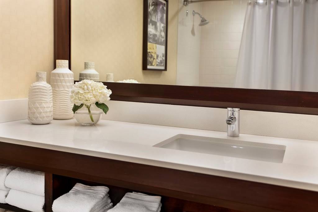 Renaissance Los Angeles Airport Hotel | 9620 Airport Blvd, Los Angeles, CA 90045, USA | Phone: (310) 337-2800