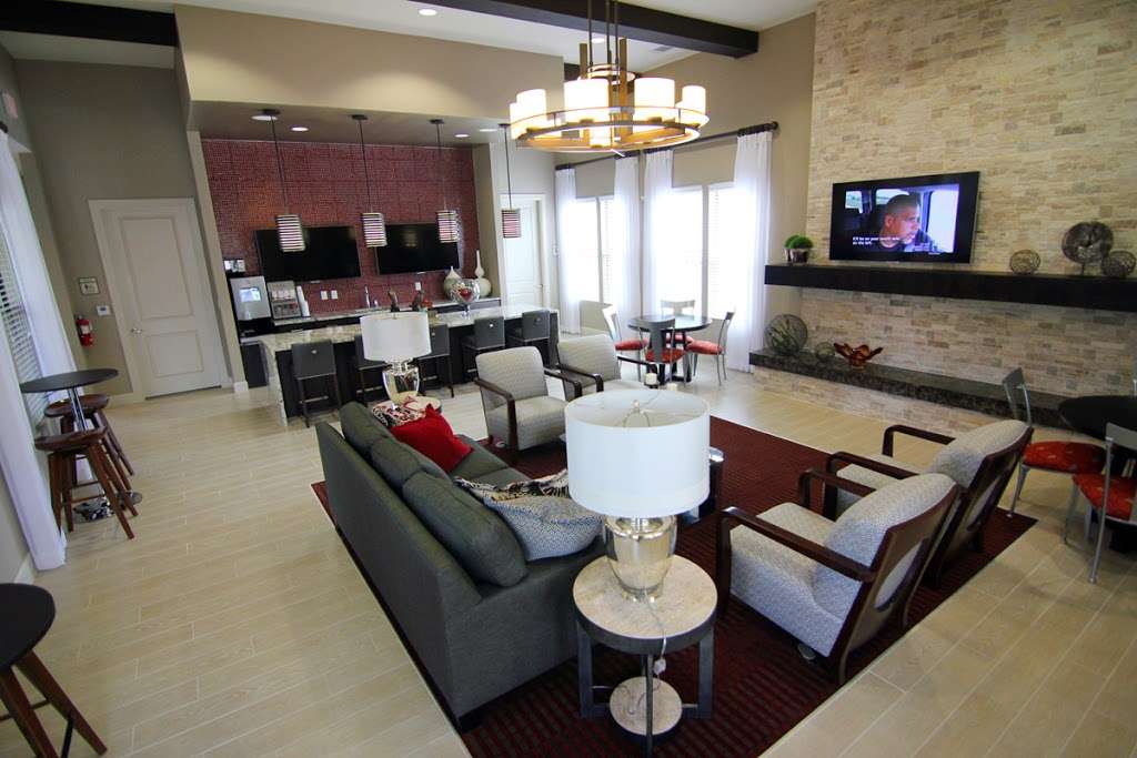 Kingsland West Apartments | 18325 Kingsland Blvd, Houston, TX 77094 | Phone: (281) 767-2446