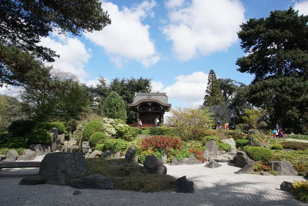 Japanese Landscape - Kew Gardens | Royal Botanic Gardens, Kew Rd, Richmond TW9 3AE, UK | Phone: 020 8332 5655