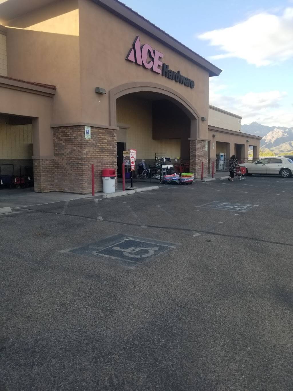 Ace Hardware | 2931 N Bear Canyon Rd, Tucson, AZ 85749, USA | Phone: (520) 749-0288