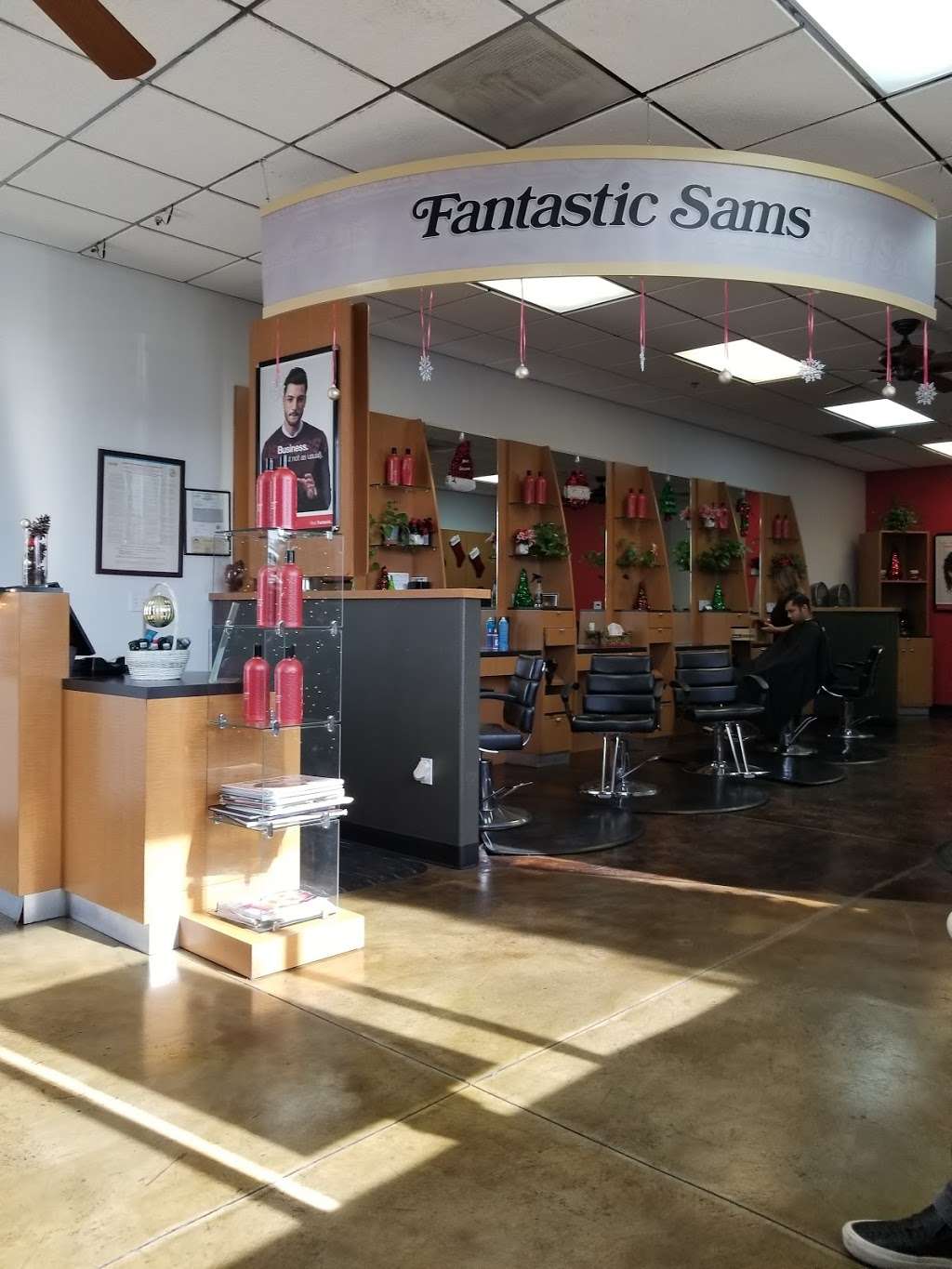 Fantastic Sams Cut & Color | 4150 E 4th St, Ontario, CA 91764 | Phone: (909) 476-3796