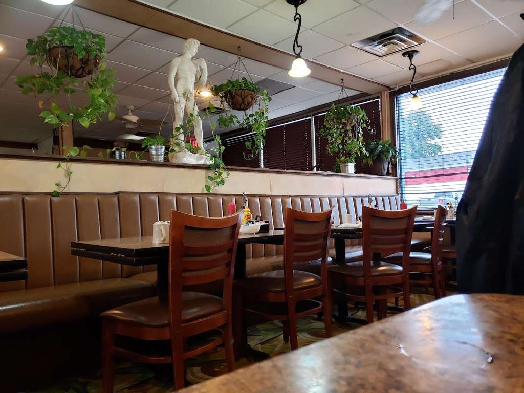 Cozy Table | 2500 W 3rd St, Bloomington, IN 47404, USA | Phone: (812) 339-5900